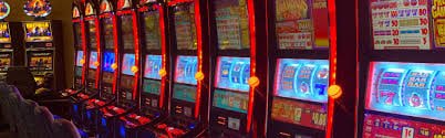 Simbol keamanan dan privasi terjamin pada layanan Live Casino teratai168